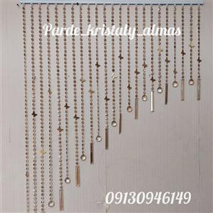 پرده کریستالی ترکیب گوی و آویز کاردی رنگ شامپاین