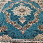 فرش کاشان - طرح کارینا با زمینه ی آبی - 700شانه - درابعاد 6 و 9 و12متر