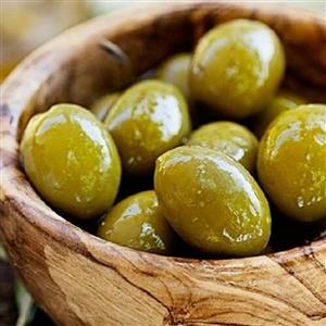 زیتون ریز (5 کیلویی) در ظرفهای متنوع با کیفیتی عالی