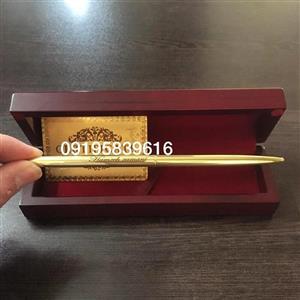 خودکار روکش طلا با جعبه  اورجینال باحک اسم و شناسنامه