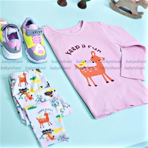 ست بلوز آستین بلندو شلوار راحتی دخترانه طرح آهو صورتی بژ\nمناسب 3 تا6 سال وارداتی