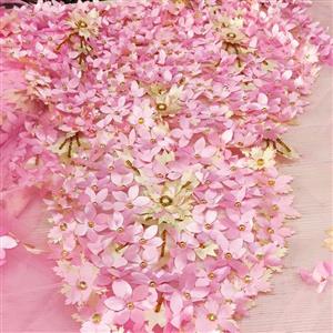 پارچه گیپور کارشده.درجه یک.فوقالعاده پر کار.مخصوص لباس مجلسی و محلی