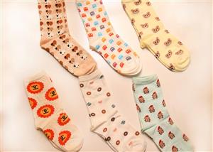 جوراب ساق‌دار طرح‌دار