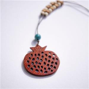 گردنبند چوبی انار  با چوب رز‌وود