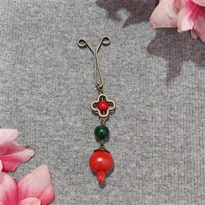 گیره روسری یلدایی انار قرمز(گیره حجاب آویز دار)