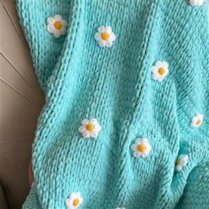 پتو نوزادی ، سایز 1 در 1، رنگ سبز آبی، با کلی گل بابونه، مناسب دختر وپسر