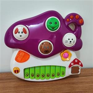 بازی آموزشی پیانو کودک طرح قارچ کلبه دارای نت و صدای حیوانات و دارای موزیک