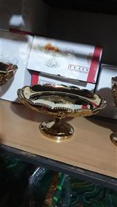 شیرینی خوری طلایی 