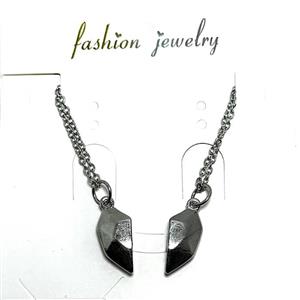 گردنبند دوستی مگنتی قلبی استیل  رنگ ثابت طلایی  نقره ای مشکی