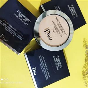 پنکک مخملی دو طبقه ی مارک dior همراه با پد