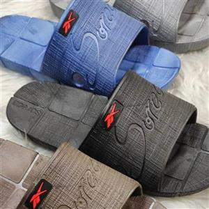 دمپایی مردانه اطلس و ریبوک