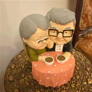 مجسمه پیرزن و پیرمرد کد 01