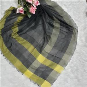 روسری نخی ساده دور حاشیه دار