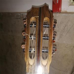 گیتار دست ساز کلاسیک