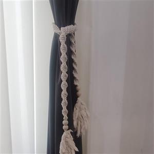 نگهدارنده پرده مکرومه