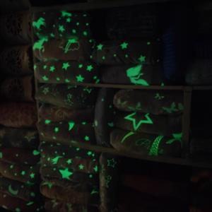 پتو یک نفره شب نما .پتو شب نما.پتو ژله ای یک نفره شب رنگ.پتو مسافرتی.پتو یکنفره.پتو سفری