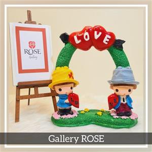 مجسمه لاو دختر و پسر