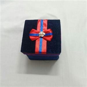 جعبه کادو  ، پارچه مخمل  آبی  نفتی ساده
