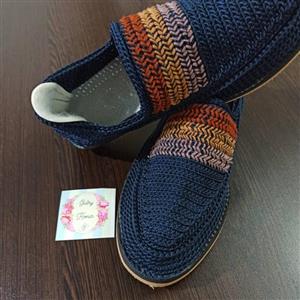 گیوه ی طرح جناقی اسپرت از سایز 36 تا 45\nمناسب خانم ها و آقایان