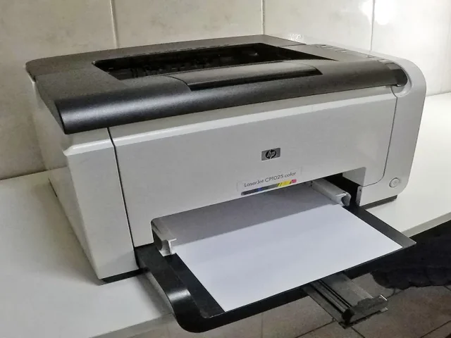 HP LaserJet Pro CP1025