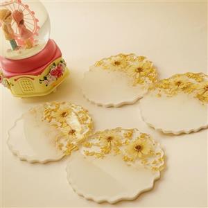 زیر لیوانی رزینی دایره قطر 12 سانت با طرح بابونه و ورق طلا