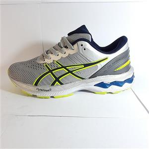 کتانی پیاده روی آسیکس زیره پی یو