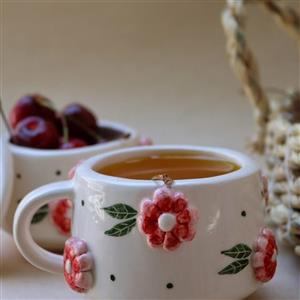 ماگ سرامیکی طرح گل برجسته