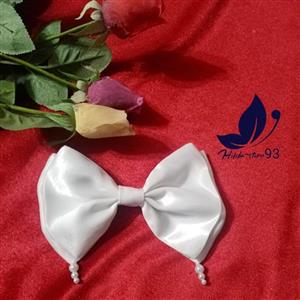 گیره پاپیون دو تکه با گوشواره مروارید ساتن ابریشم نرم و سبک با ایستایی زیبا قابل اجرا روی کش و تل مناسب ست مادر و دختری