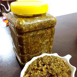 ترشی نازخاتون در بسته بندی 1500 گرمی