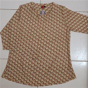 بلوز حریر طرح دار