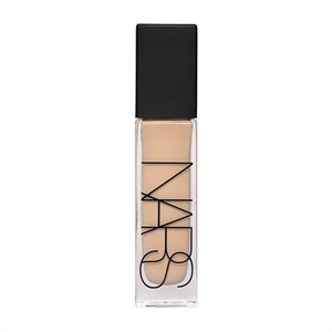 کرم پودر Natural Radiant Longwear Foundation نارس رنگ mont