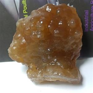 سنگ راف عقیق جزع عسلی لانه زنبوری یا تاولی و انگوری بسیار خاص و زیبا و خوشرنگ طبیعی و اصل معدنی کلکسیونی تزیینی درجه یک