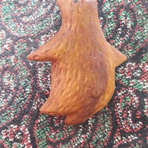 سنجاق سینه چوبی