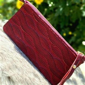 کیف پول زنانه چرم طبیعی دست دوز