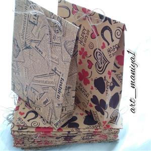 پاکت کرافت حجم دار ،طرحدار وساده برای بسته بندیِ شکیل وزیبای هدایا و یا محصولات شما عزیزان