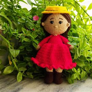 عروسک  بافتنی دختر لونا