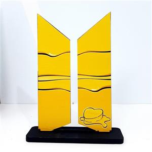 استند رومیزی طرح لوگو بی تی اس کد B1