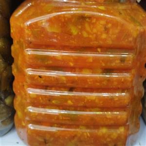 ترشی بندری با سیاهدانه درجه یک با طعمی عالی 2 و نیم کیلویی