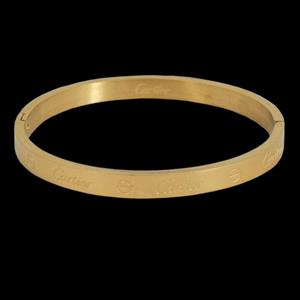 دستبند النگویی بیضی کارتیر طرح دارمچ پهن