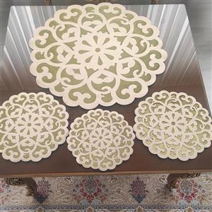 رومیزی مخمل سبز