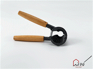 گردو شکن دسته چوبی