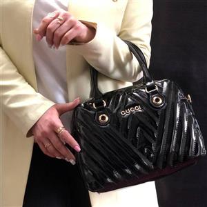 کیف زنانه دستی ورنی