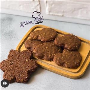 کوکی خانگی رژیمی،هرعدد30 گرم ،استفاده از مرغوبترین مواداولیه محتویاتش جودوسرپرک،تخم کتان، شیره انگور، پودرنارگیل