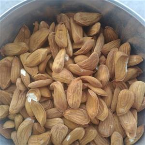 مغز بادام درجه یک