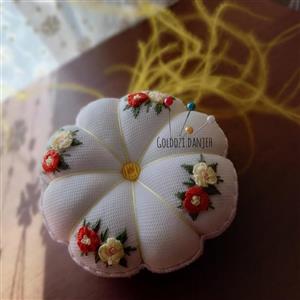 جاسوزنی گلدوزی شده طرح گل های پاییزی