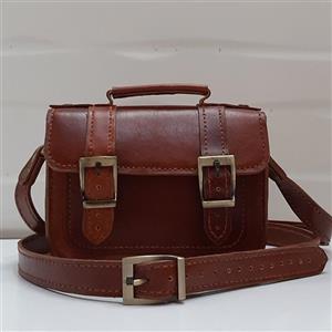 کیف دوشی چرمی ،چرم گاوی ،ابعاد 17×13 سانتی متر