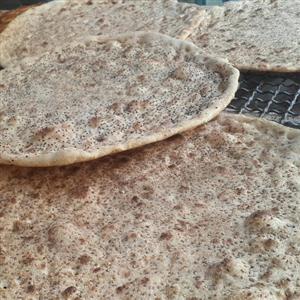 نان محلی سبوسدار