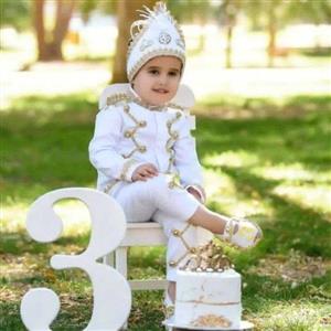 ست پسرانه شاهزاده ای سفید طلایی