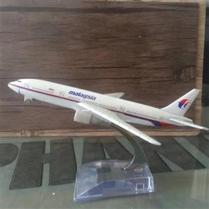 ماکت هواپیما بویینگ 200-777 مالزی کد 3764
