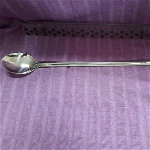 قاشق شربت،وزن 43g، طول 33cm، دو نوع هست ملاقه ای و قاشقی که ملاقهای هست 40 هزارتومان